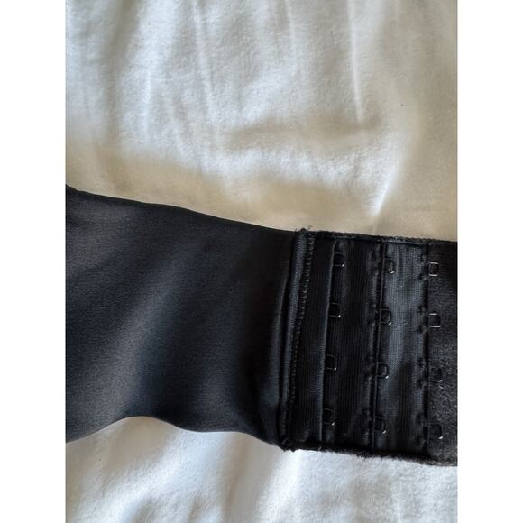 3 for $9 Lilyette by Bali Tailored Strapless Minimizer Bra #LY0939 Black - Picture 3 of 7